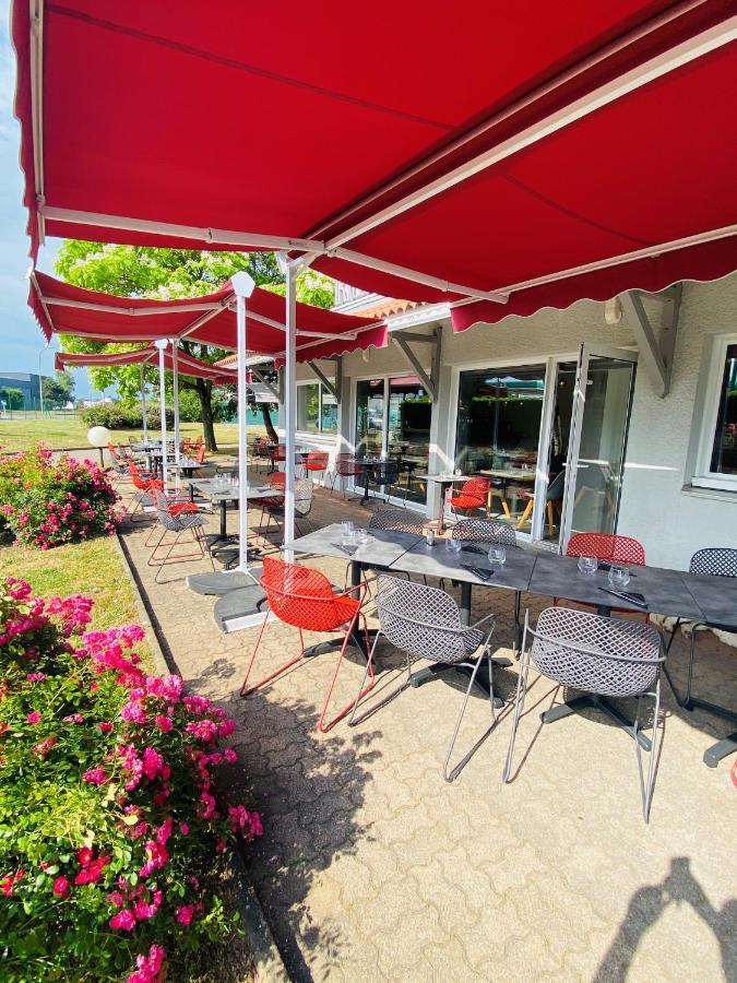 Logis Cris Hotel Et Restaurant, Lyon Sud-Est Corbas Eksteriør bilde