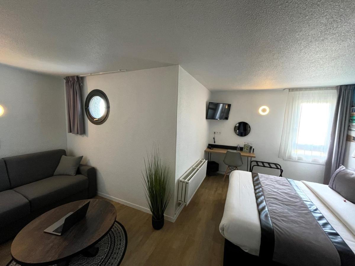 Logis Cris Hotel Et Restaurant, Lyon Sud-Est Corbas Eksteriør bilde