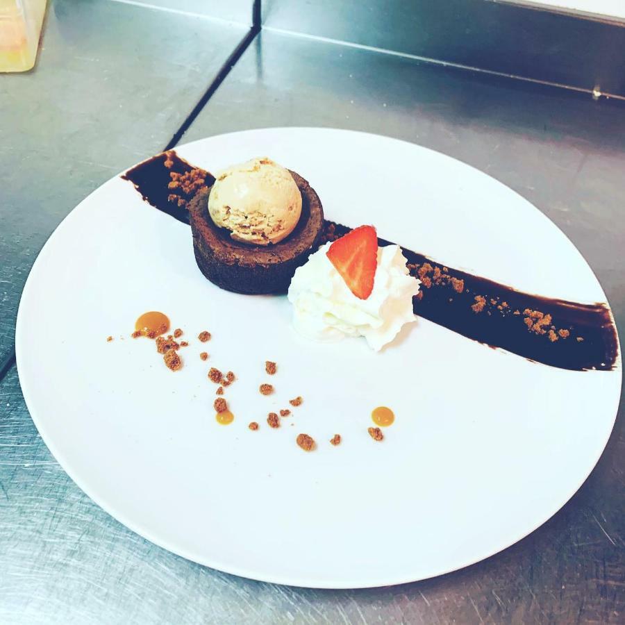 Logis Cris Hotel Et Restaurant, Lyon Sud-Est Corbas Eksteriør bilde