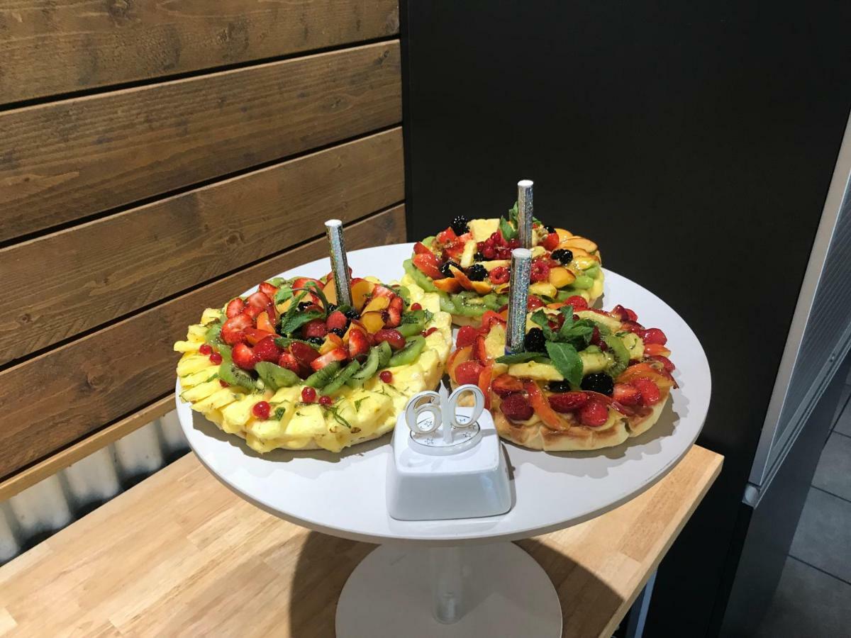 Logis Cris Hotel Et Restaurant, Lyon Sud-Est Corbas Eksteriør bilde